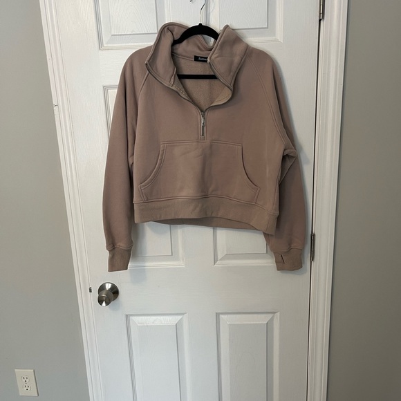 Automet Woman’s Half Zipped Cropped Pullover - Picture 2 of 5